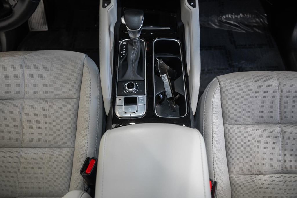 Used 2025 Kia Telluride EX w/ EX Captain's Chair Package AWD/4WD image 25