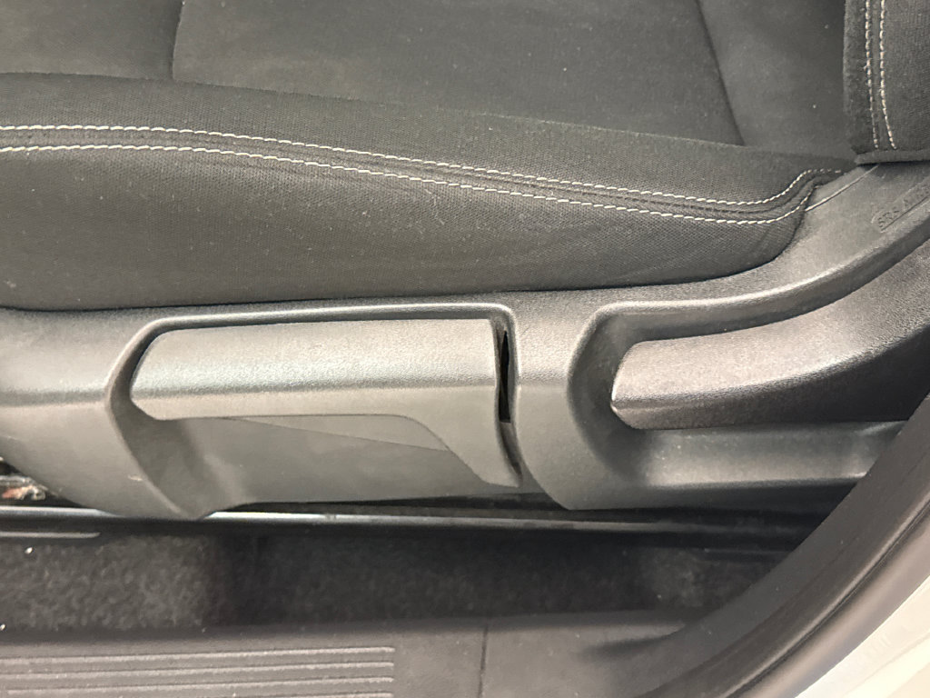 Used 2023 Nissan Rogue S AWD/4WD image 20