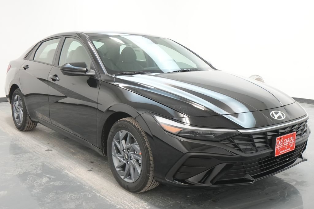 New 2026 Hyundai Elantra Blue