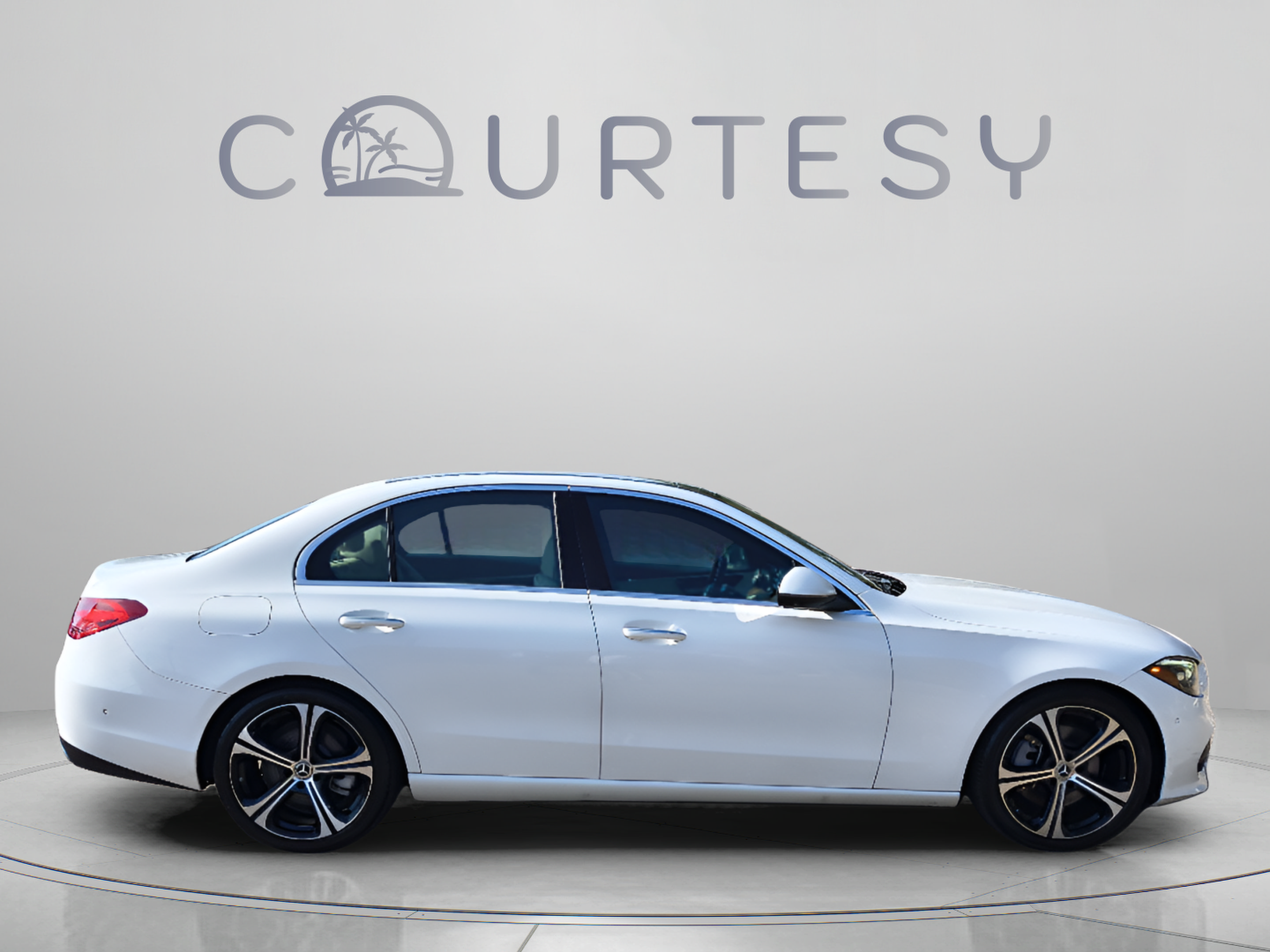 Used 2023 Mercedes-Benz C 300 Sedan image 6