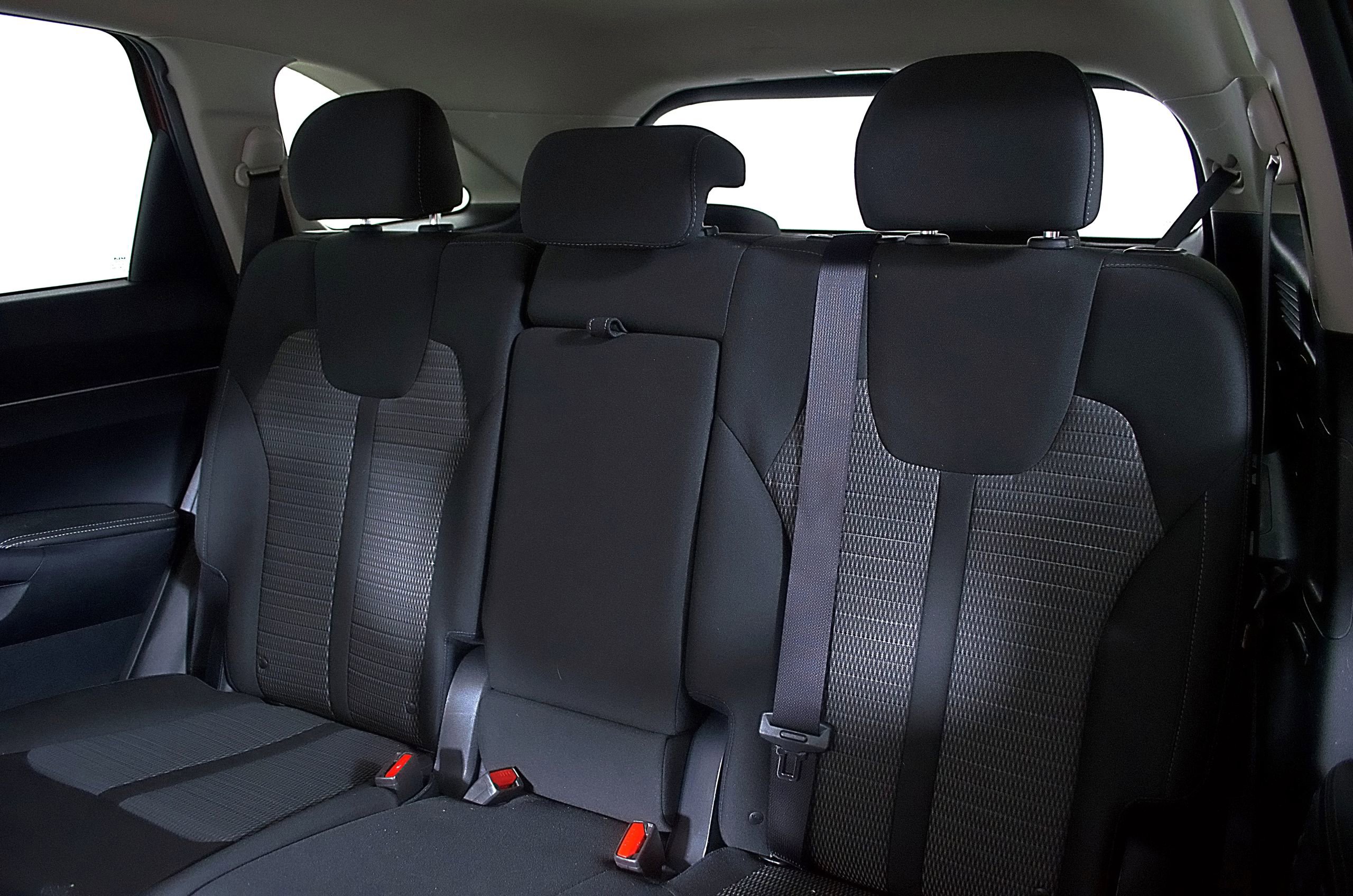 Used 2022 Kia Sorento LX image 16