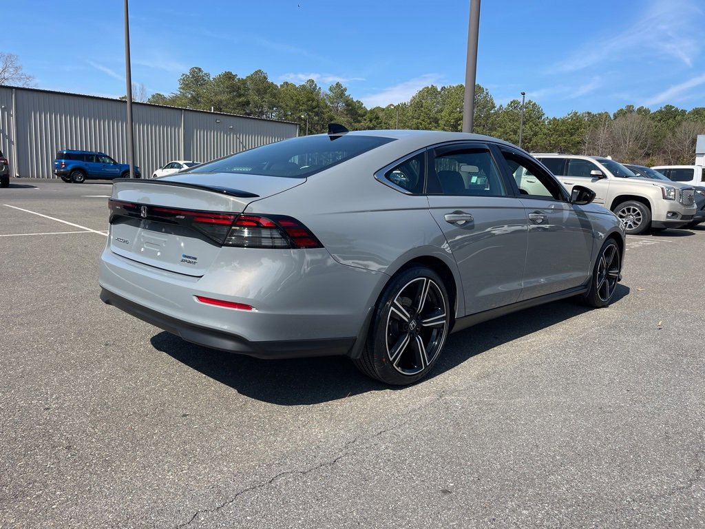 Used 2025 Honda Accord Sport image 6