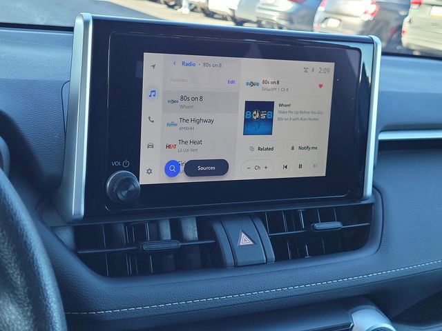 Used 2025 Toyota RAV4 XLE image 9