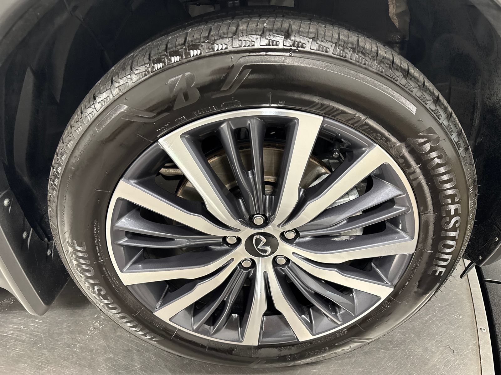 Certified 2025 INFINITI QX60 Autograph w/ Cargo Package AWD/4WD image 14