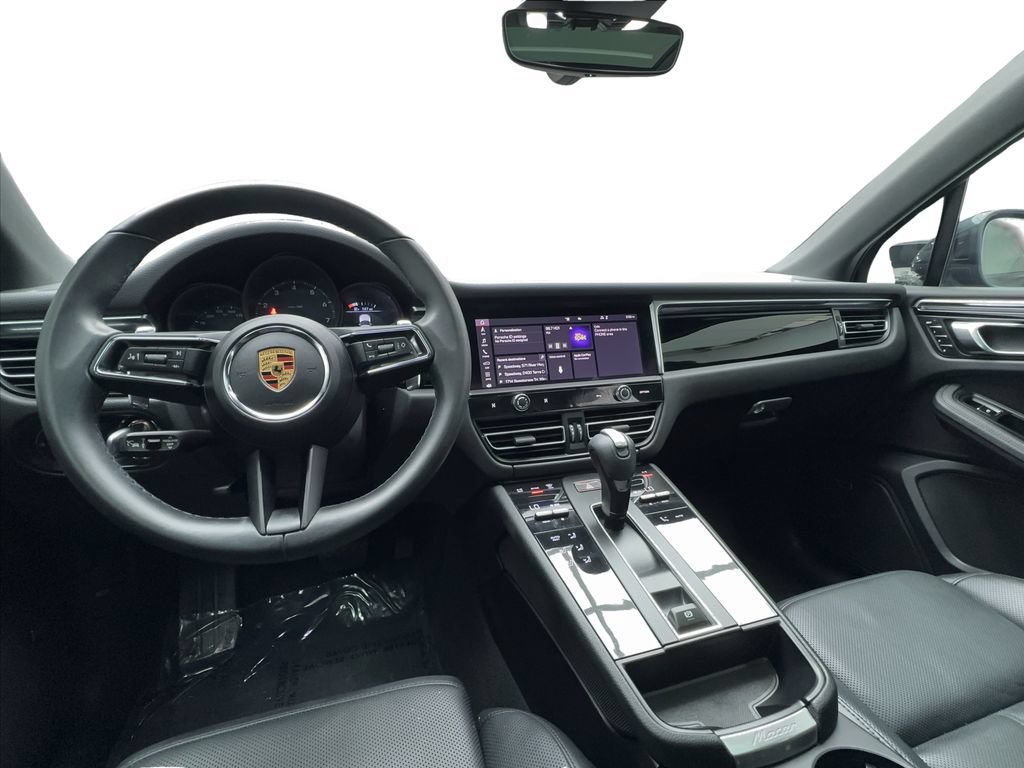 Used 2024 Porsche Macan AWD/4WD image 37