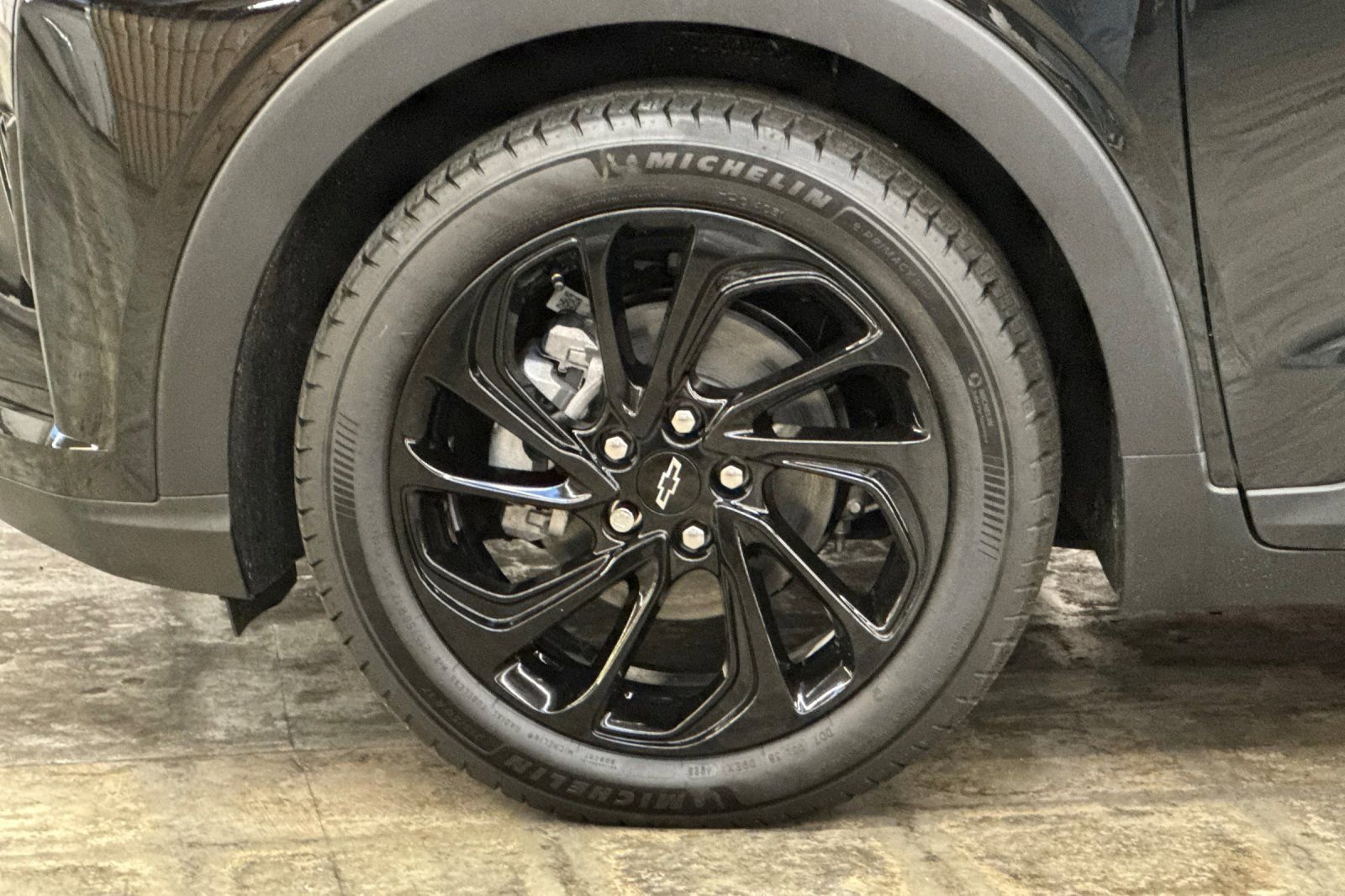 New 2027 Chevrolet Bolt RS FWD image 25