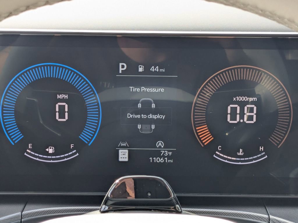 Certified 2025 Hyundai Santa Fe SEL image 11