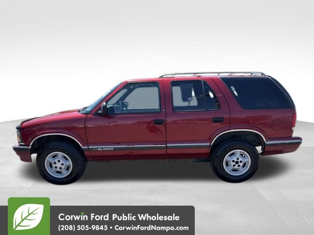 Used 1997 Chevrolet Blazer LS w/ Preferred Equipment Group AWD/4WD image 8