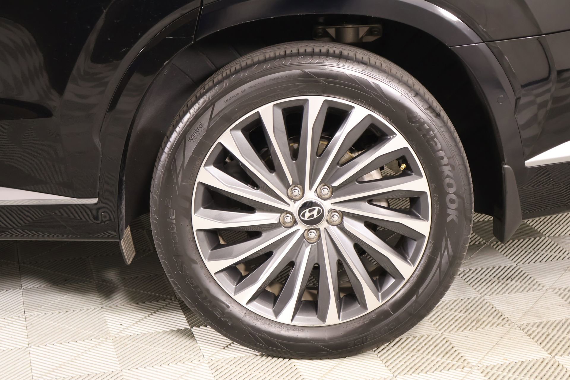 Used 2023 Hyundai Palisade Calligraphy image 22