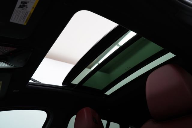 Used 2023 BMW X4 M40i w/ Premium Package image 71