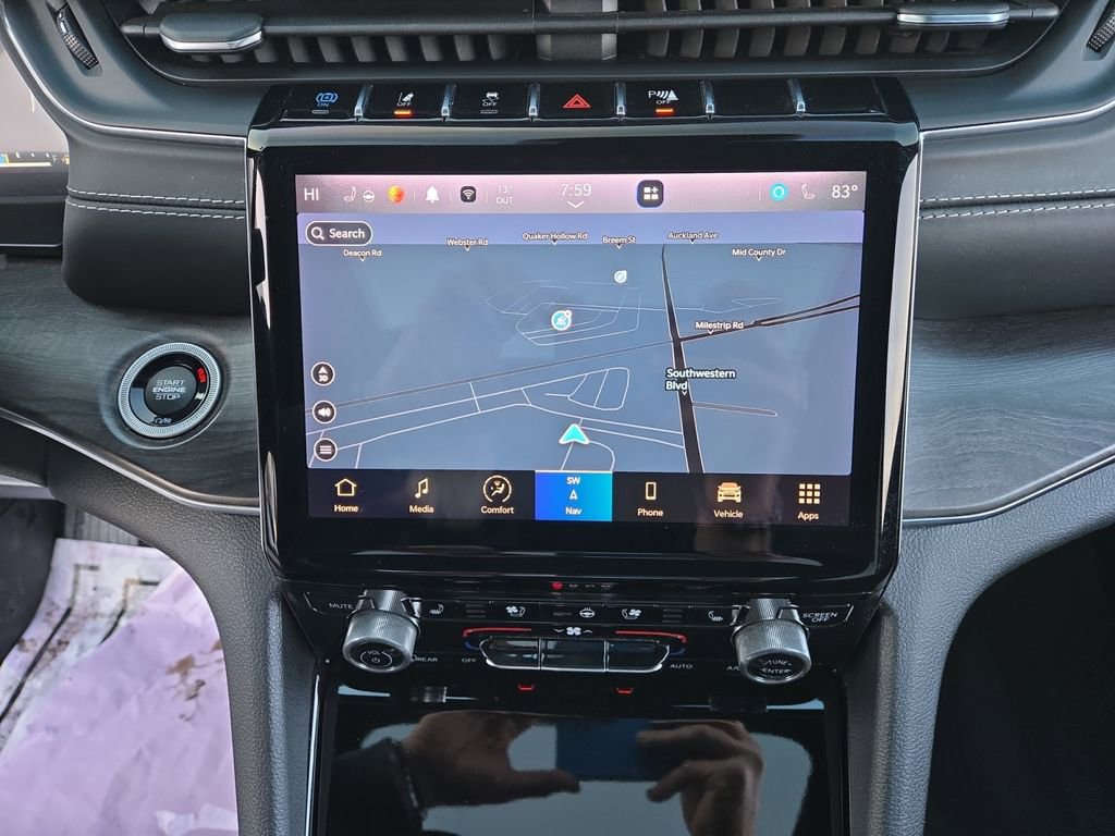 Used 2022 Jeep Grand Cherokee Overland image 21