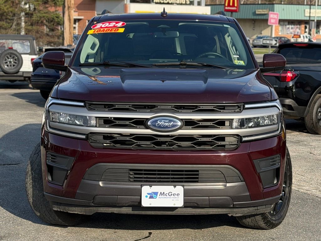 Used 2024 Ford Expedition Max XLT AWD/4WD image 2