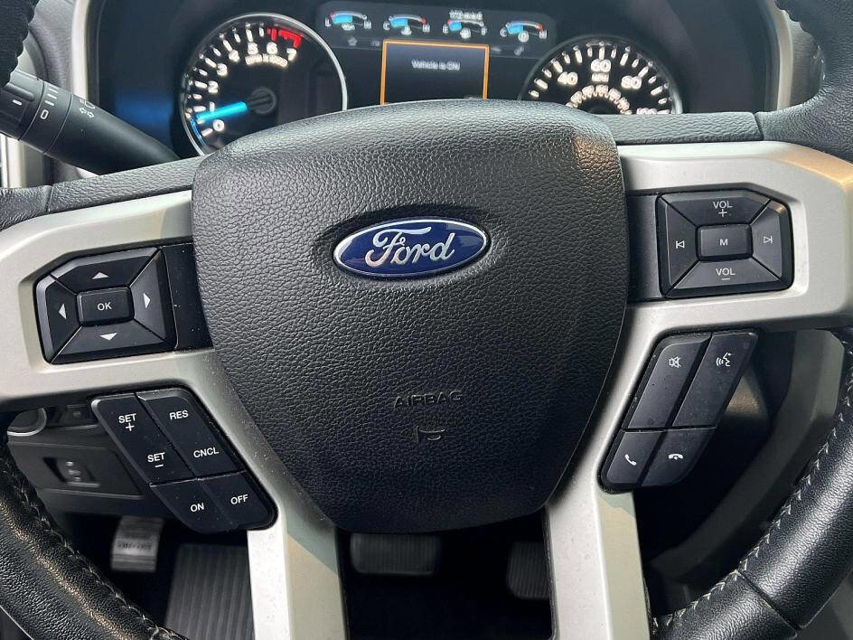 Used 2017 Ford F150 Lariat image 26