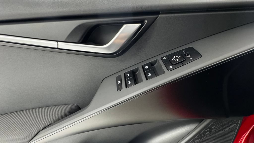 New 2026 Kia Niro LX FWD image 19