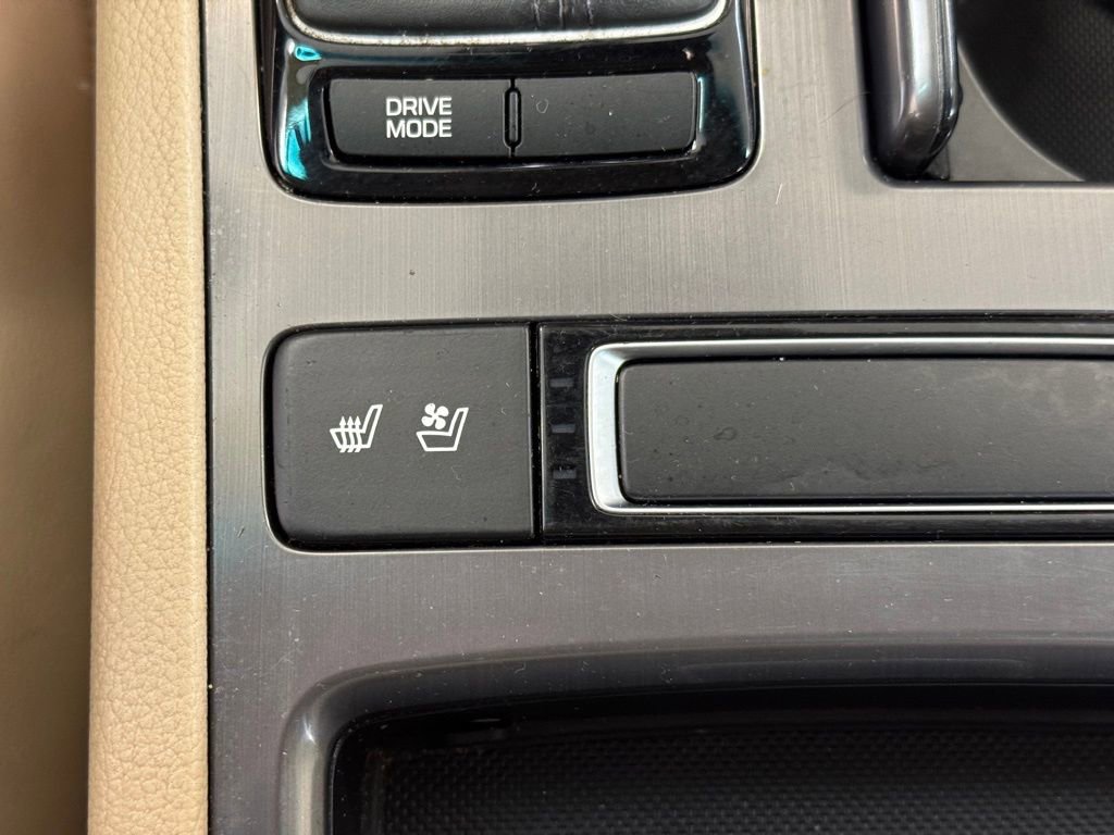 Used 2015 Hyundai Genesis 3.8 w/ Option Group 02 image 36