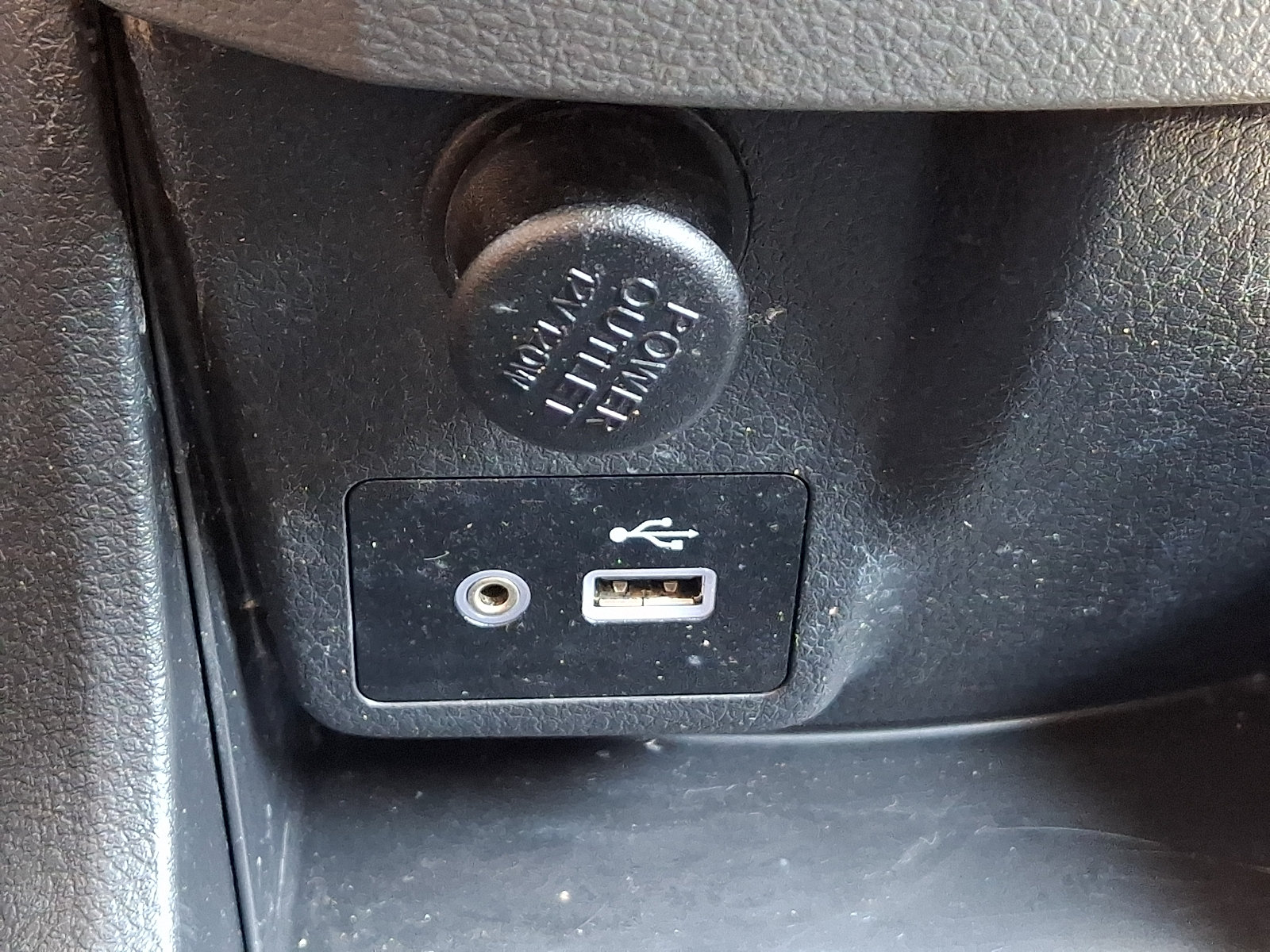 Used 2021 Nissan NV200 S FWD image 22