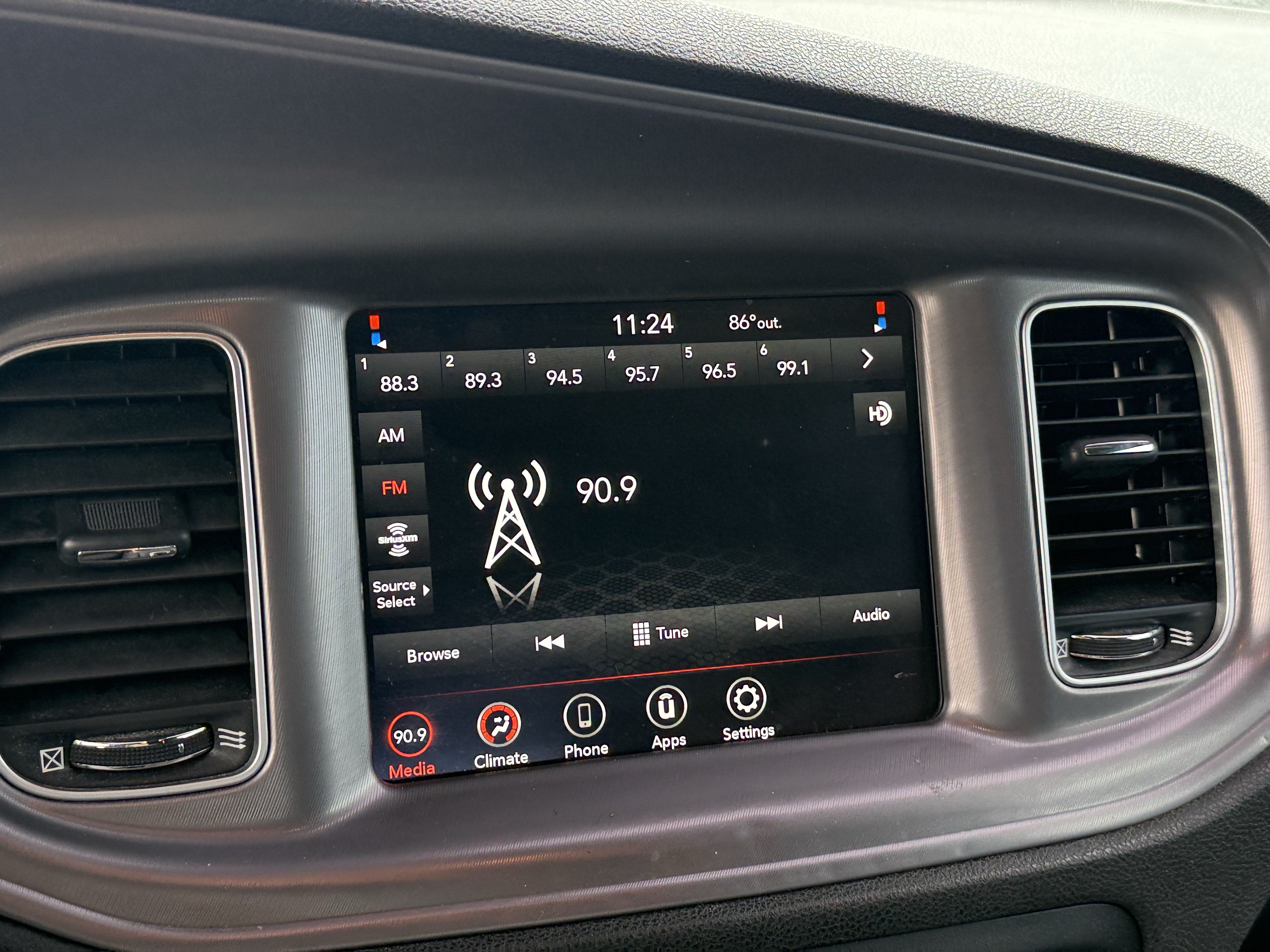 Used 2023 Dodge Charger SXT RWD image 20