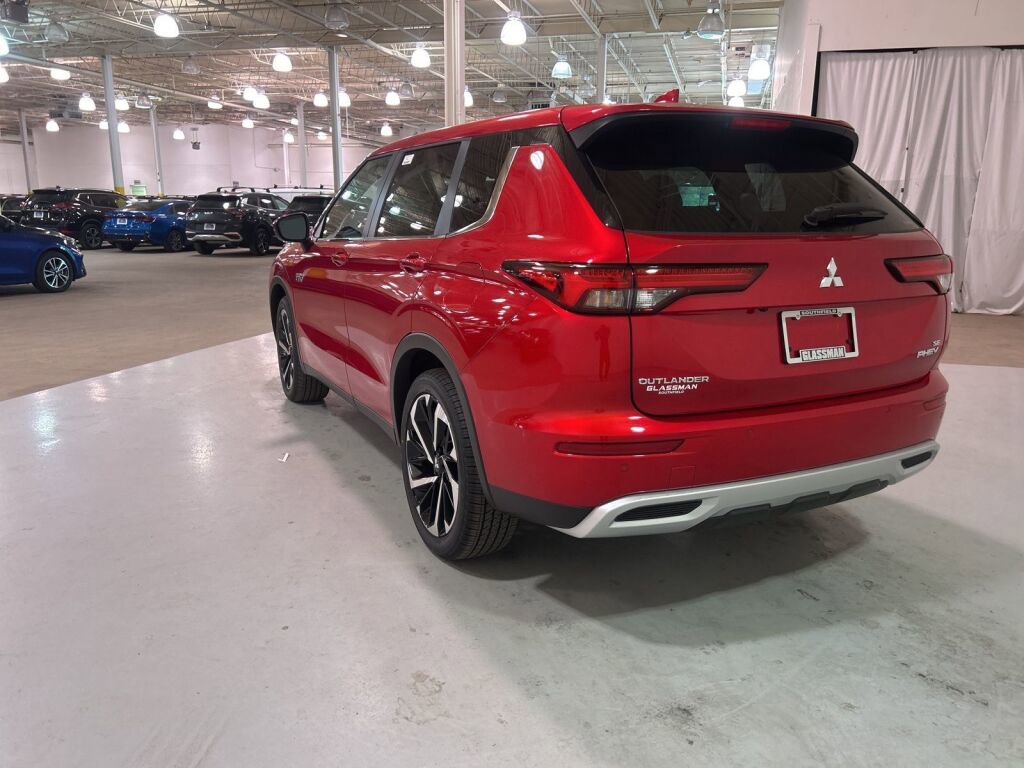New 2025 Mitsubishi Outlander SE image 5
