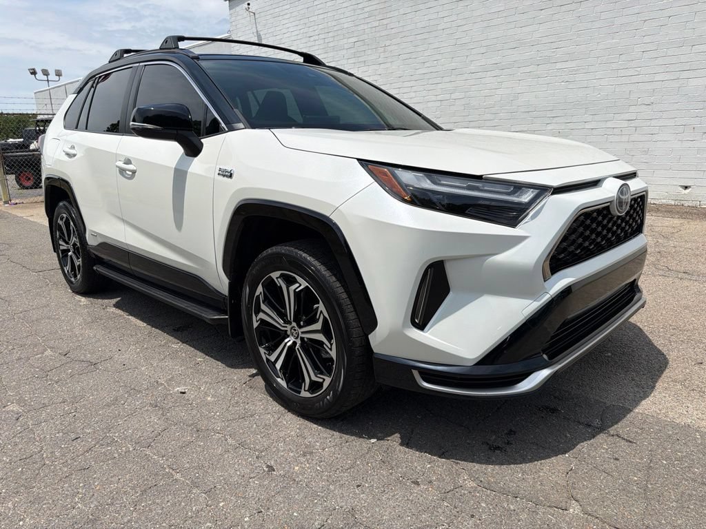 Used 2022 Toyota RAV4 XSE w/ Weather Package AWD/4WD image 8