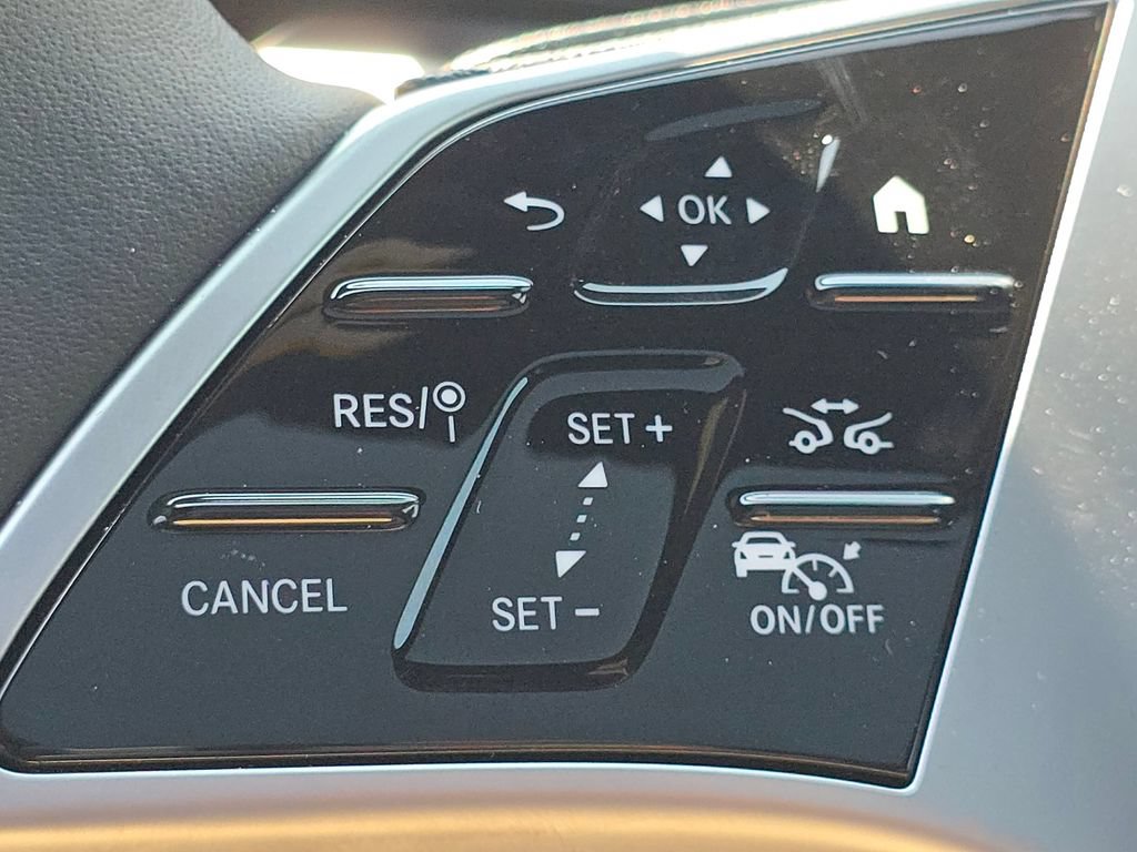 New 2026 Mercedes-Benz GLB 250 4MATIC image 35
