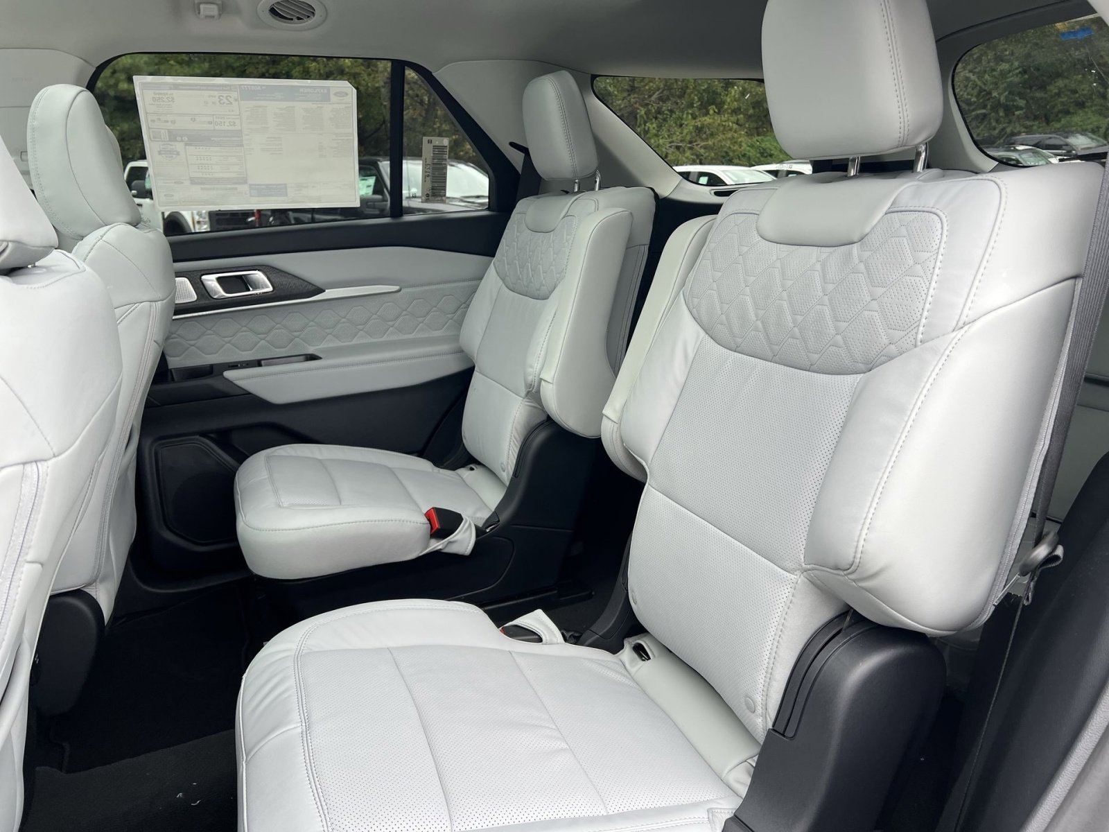 New 2026 Ford Explorer Platinum w/ LUX Leather Package image 25