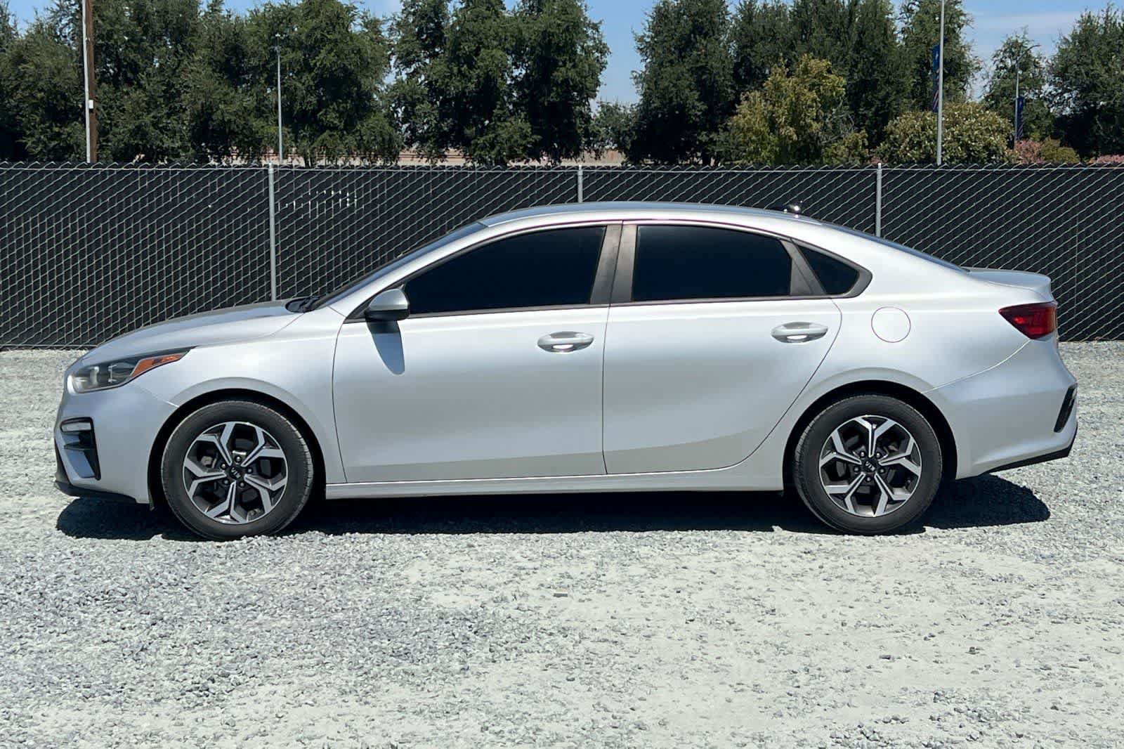 Used 2019 Kia Forte LXS FWD image 6