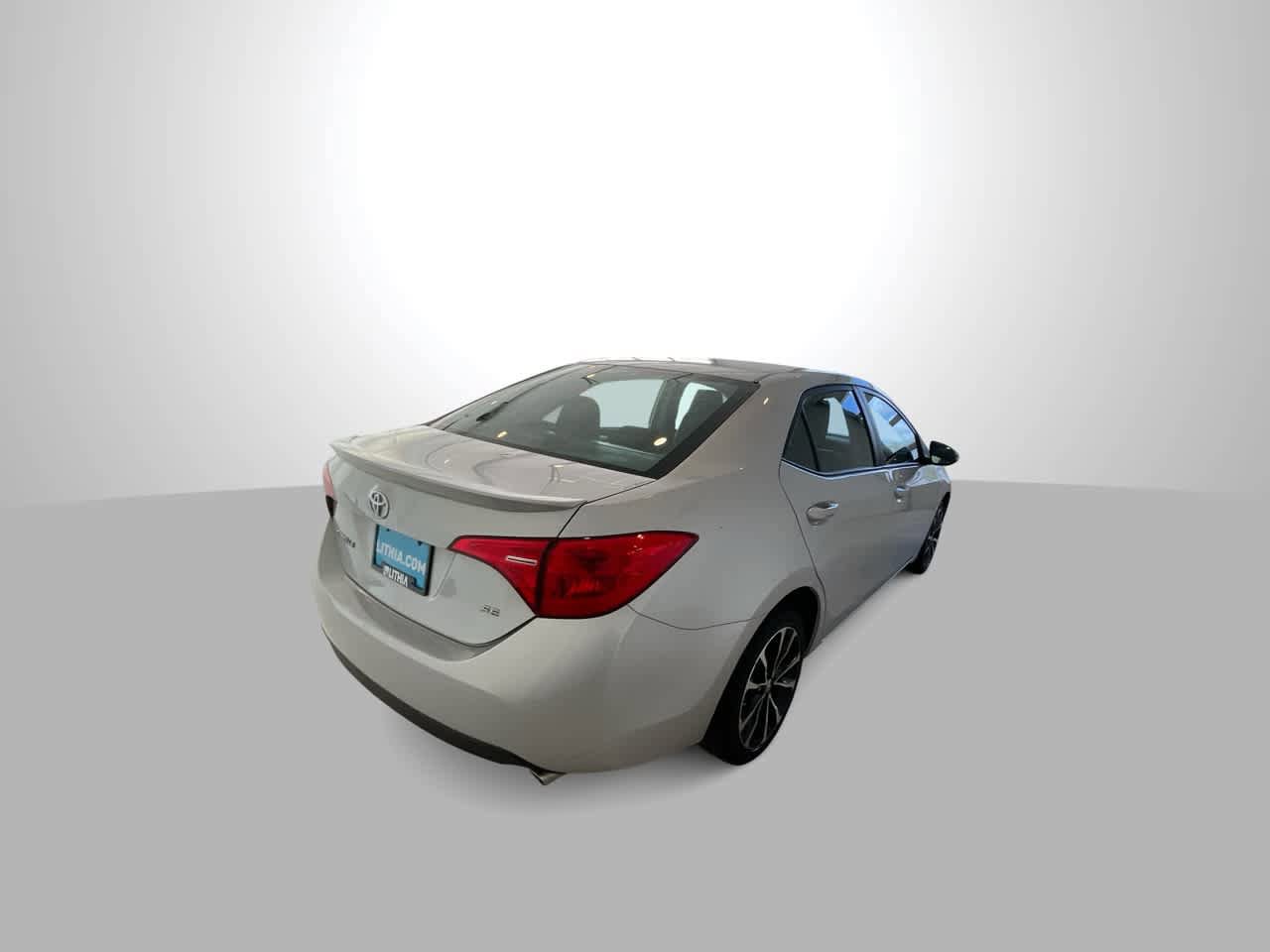 Used 2018 Toyota Corolla SE FWD image 8