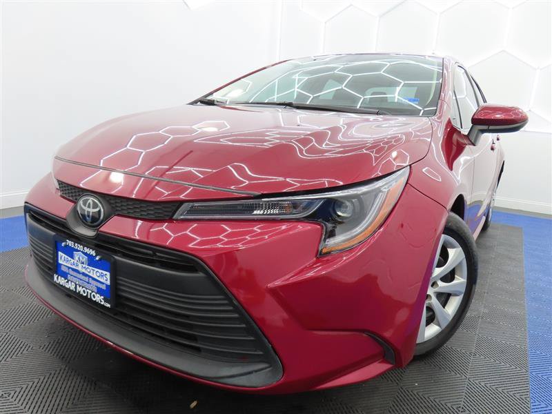 Used 2025 Toyota Corolla LE FWD image 1