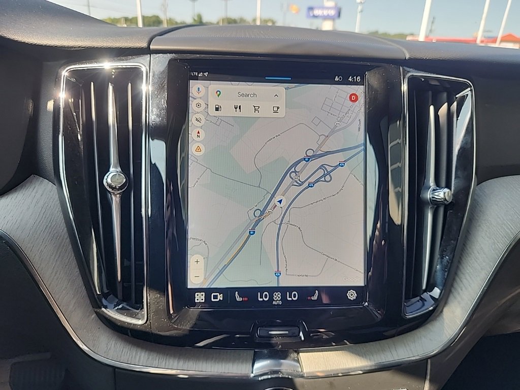 Certified 2025 Volvo XC60 B5 Plus image 28