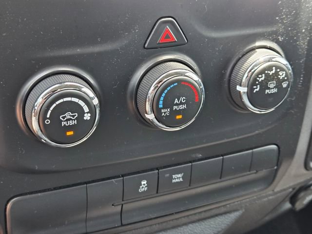 Used 2016 RAM 1500 Express RWD image 16