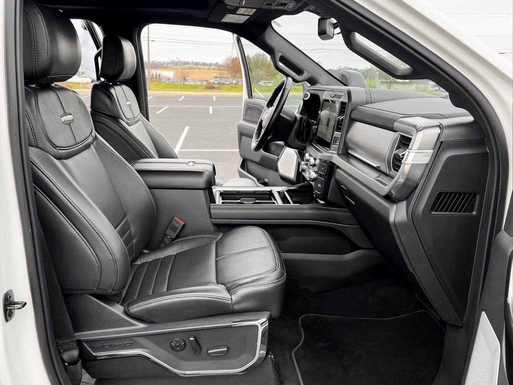 Used 2025 Ford F250 Platinum image 22
