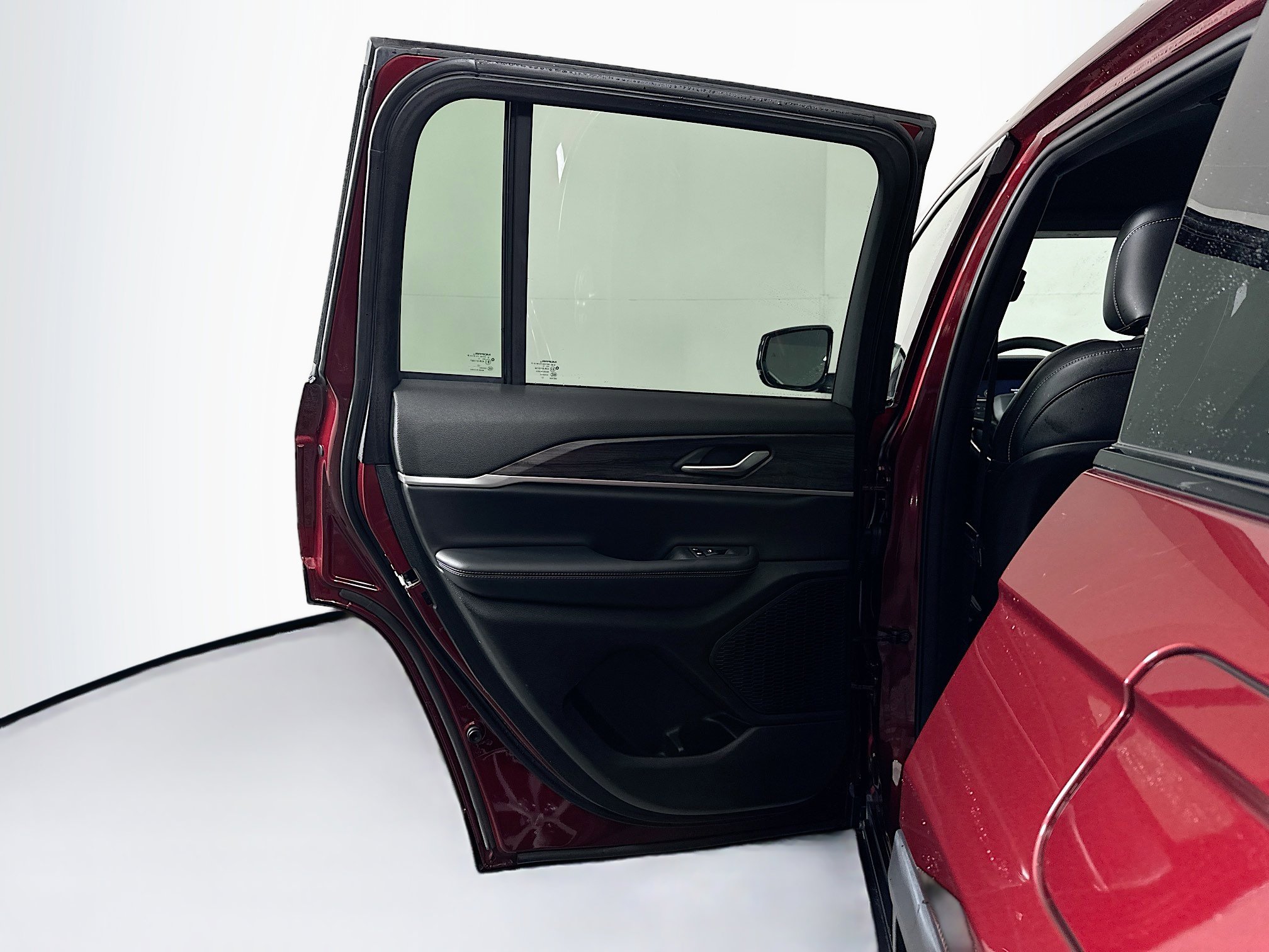 Used 2024 Jeep Grand Cherokee Limited image 26