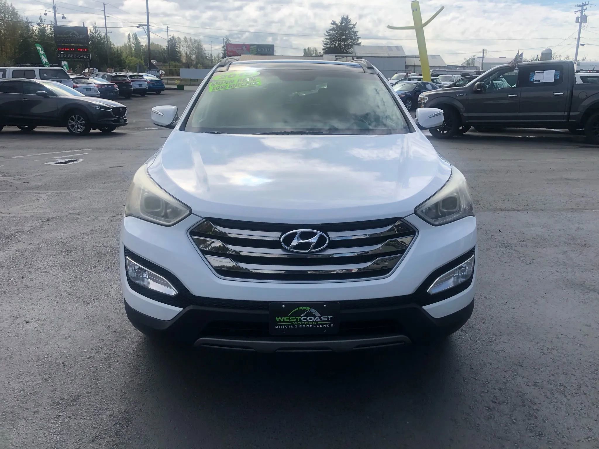 Used 2015 Hyundai Santa Fe Sport 2.0T w/ Option Group 05 FWD image 3