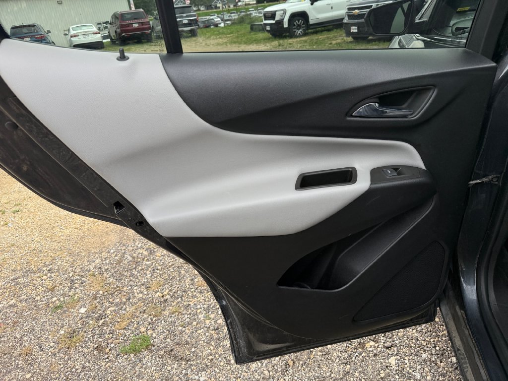 Used 2023 Chevrolet Equinox LT AWD/4WD image 35