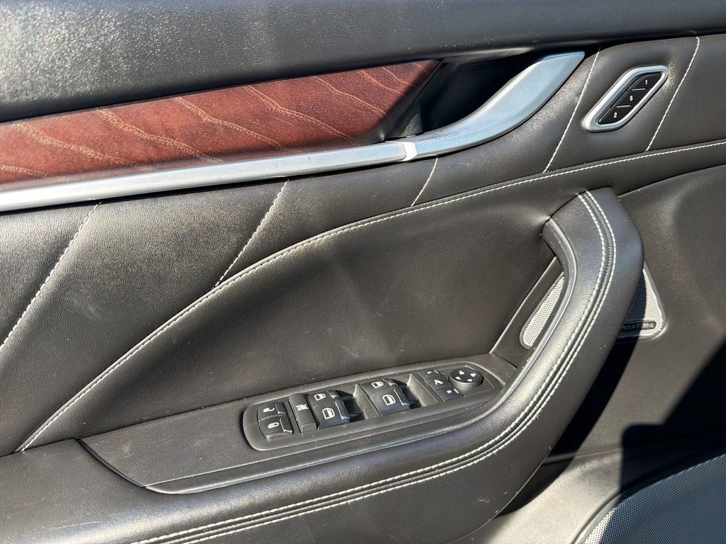 Used 2019 Maserati Levante GTS image 36