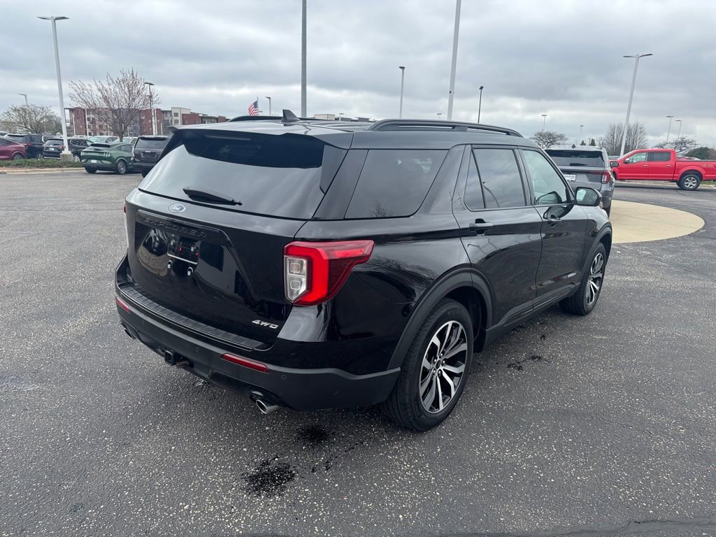 Used 2022 Ford Explorer ST-Line w/ Class IV Trailer Tow Package image 3
