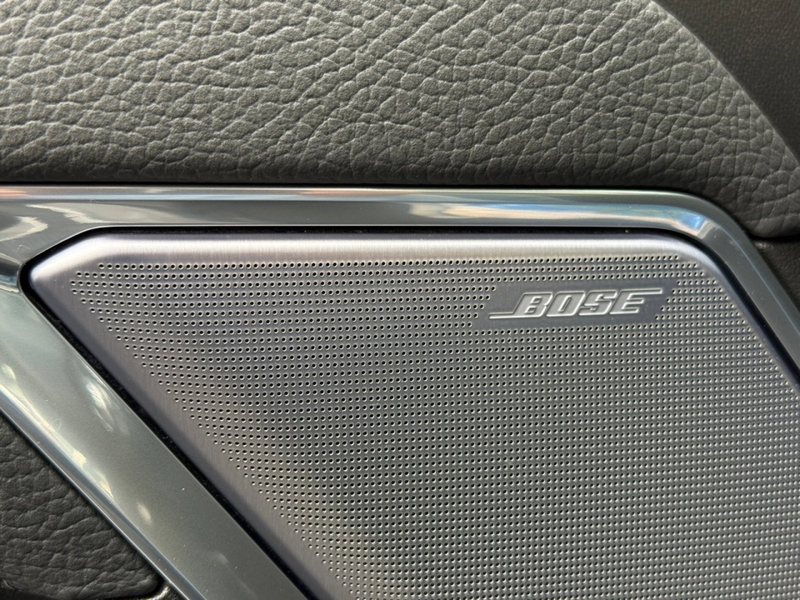 Used 2025 GMC Sierra 2500 Denali w/ Technology Package image 44