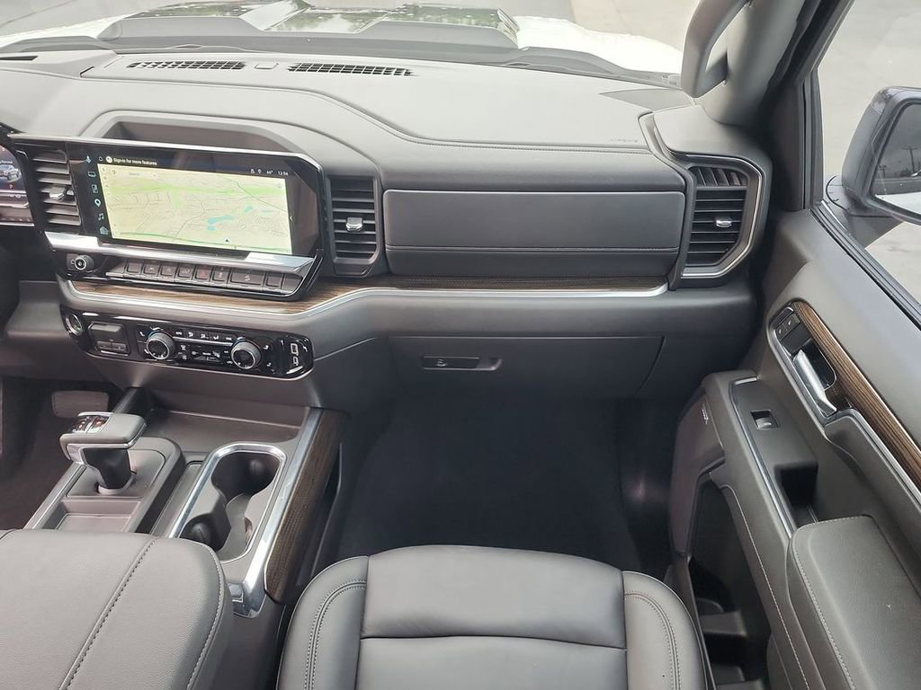 Certified 2025 Chevrolet Silverado 1500 LT Trail Boss w/ Convenience Package II AWD/4WD image 29