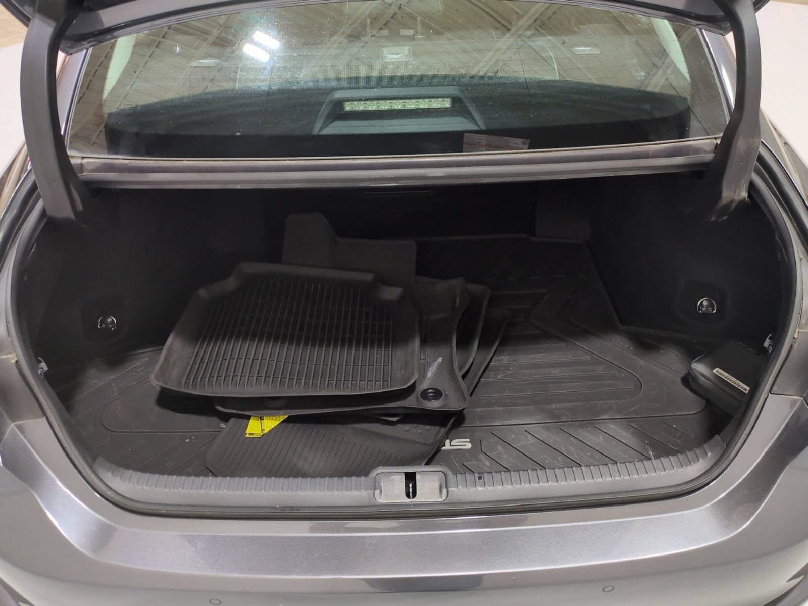 Used 2023 Lexus ES 350 Ultra Luxury w/ Accessory Package (Z1) FWD image 13
