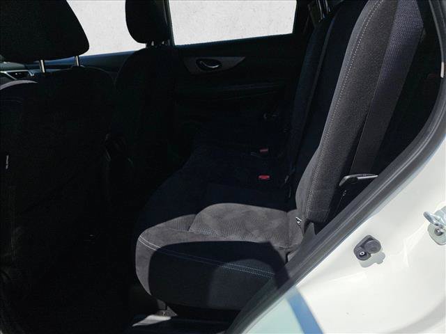Used 2016 Nissan Rogue S FWD image 10
