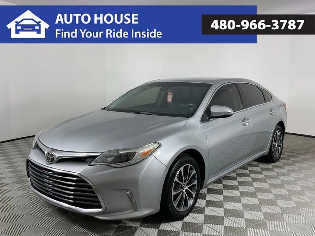 Used 2018 Toyota Avalon XLE FWD image 1