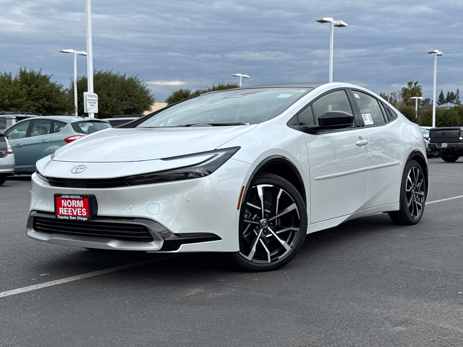 New 2026 Toyota Prius Plug-In Hybrid video 2