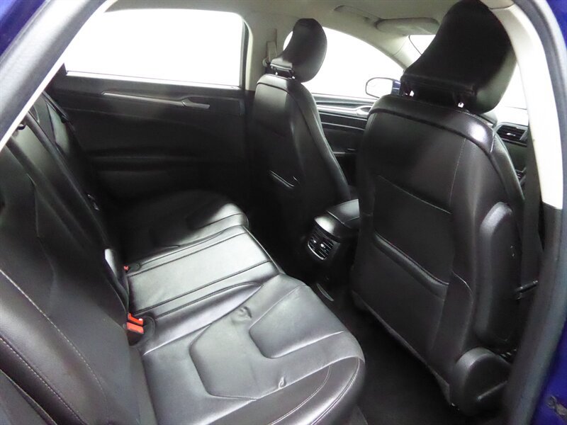 Used 2015 Ford Fusion Titanium AWD/4WD image 28