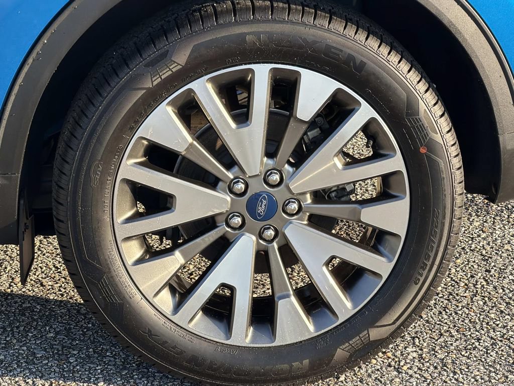 Certified 2020 Ford Escape Titanium FWD image 10