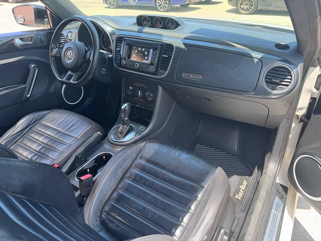 Used 2013 Volkswagen Beetle 2.0T FWD image 41