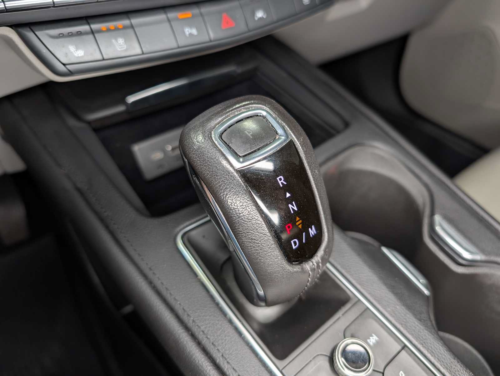 Used 2019 Cadillac XT4 Premium Luxury AWD/4WD image 30