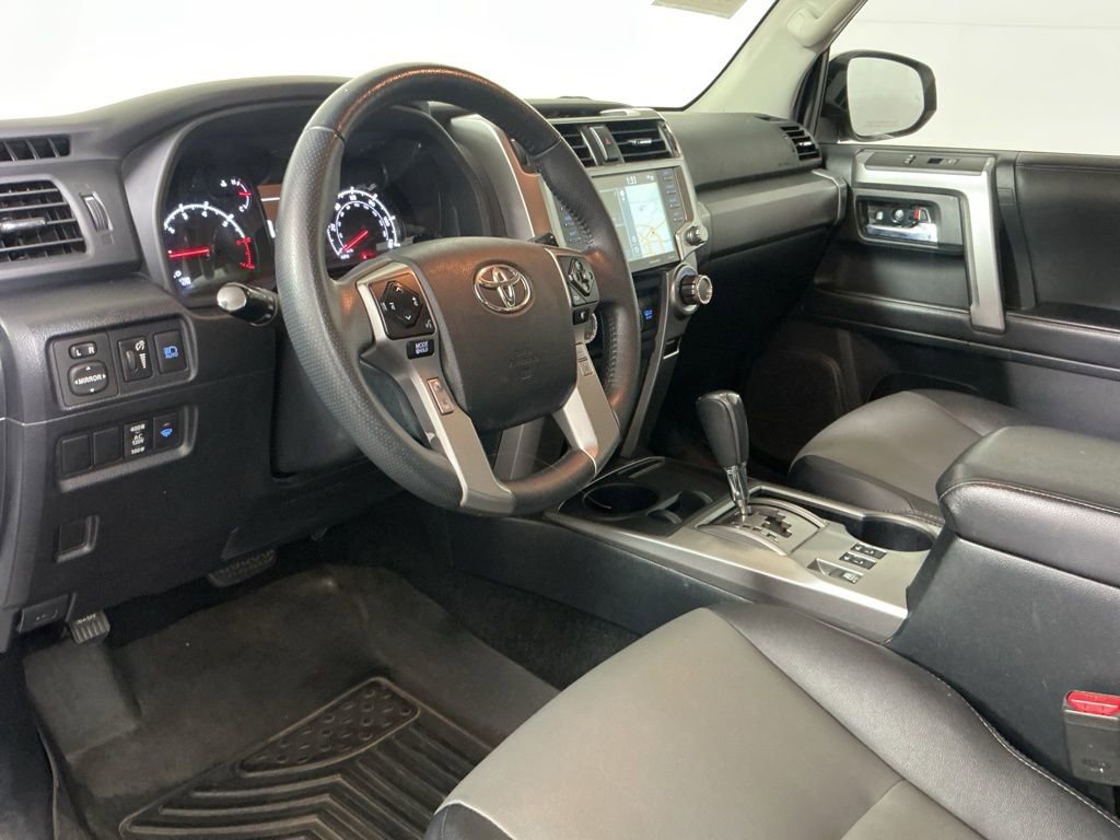 Used 2022 Toyota 4Runner SR5 Premium w/ Moonroof Package RWD image 21