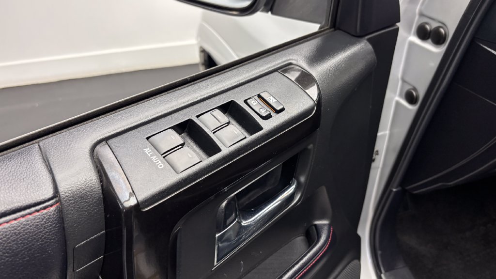 Used 2019 Toyota 4Runner TRD Off-Road AWD/4WD image 16