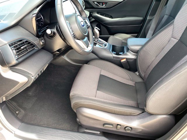 Certified 2025 Subaru Outback Premium w/ Popular Package #1A AWD/4WD image 10