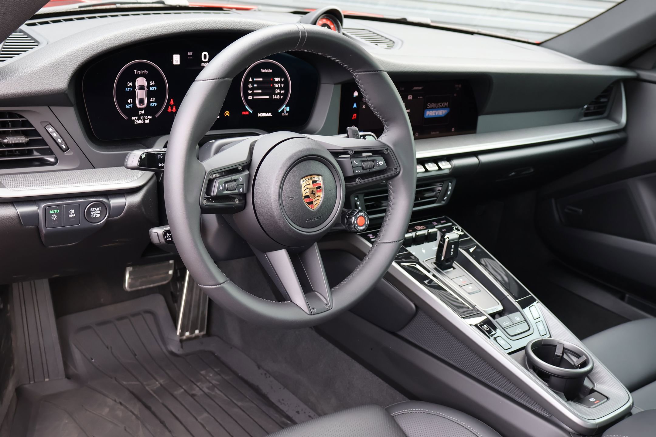 Used 2025 Porsche 911 Carrera image 4